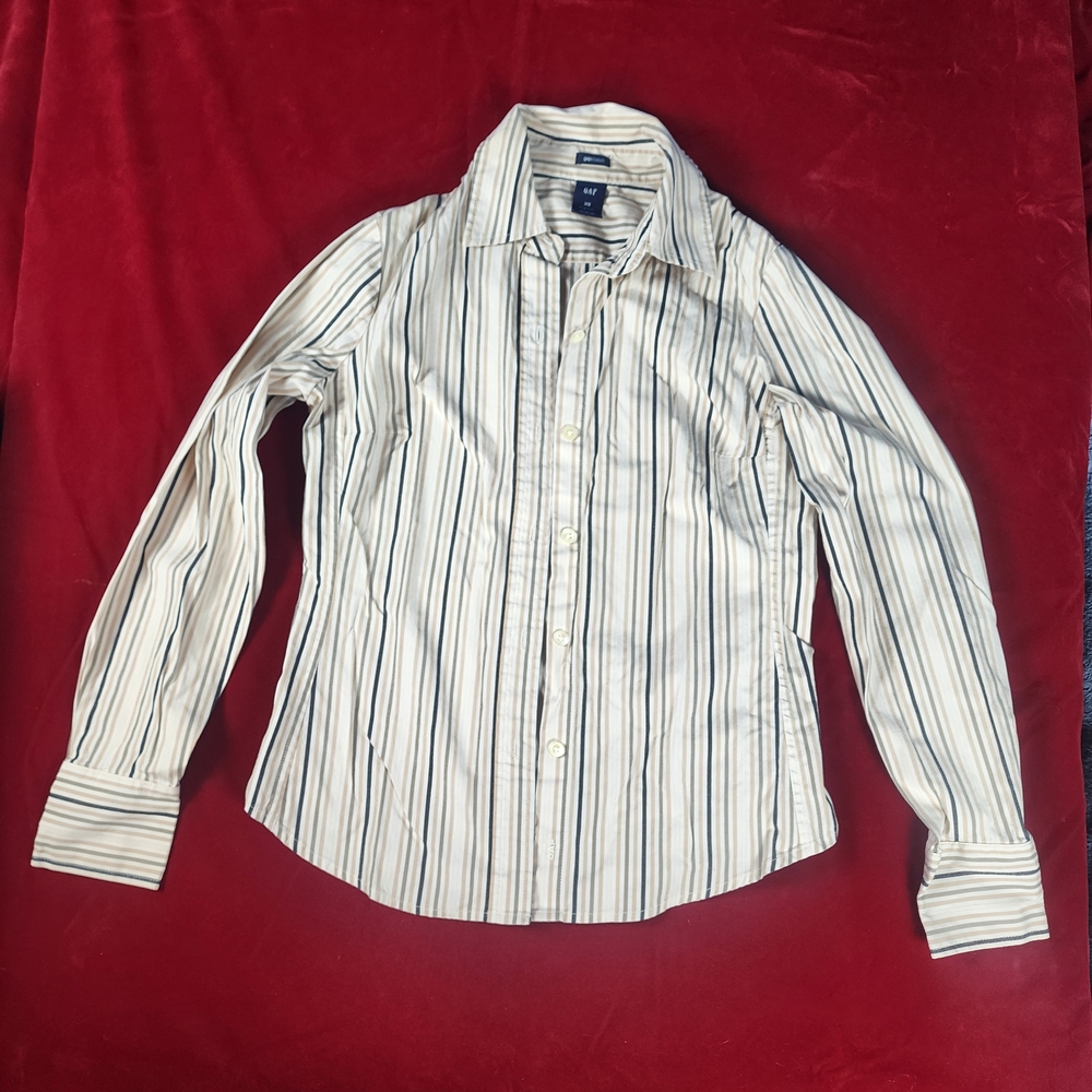 Classic Striped Y2k Gap Women's Shirt
